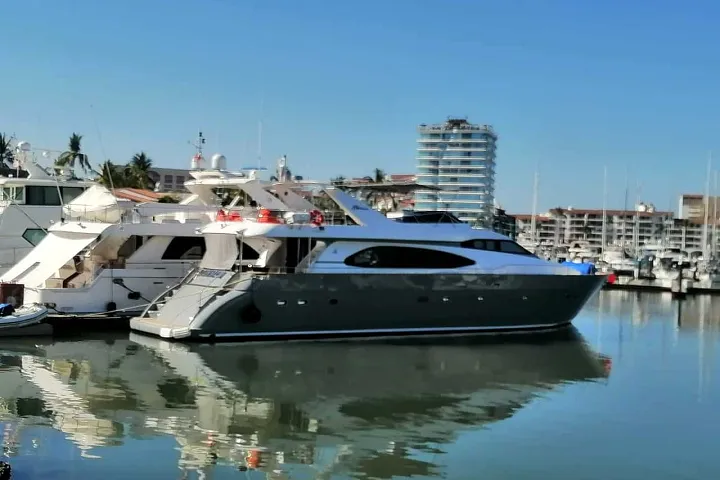 The Azimut 85 (2017) moored in a marina