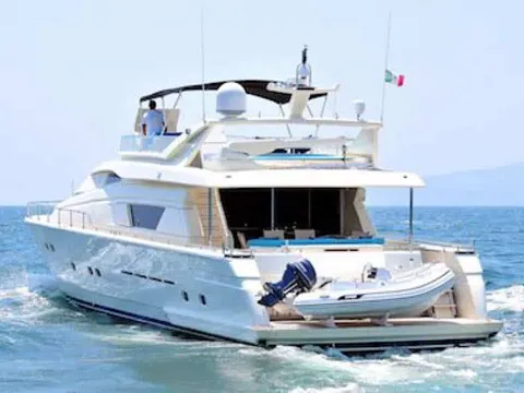 Ferretti 80 — flybridge superyacht available for private charter